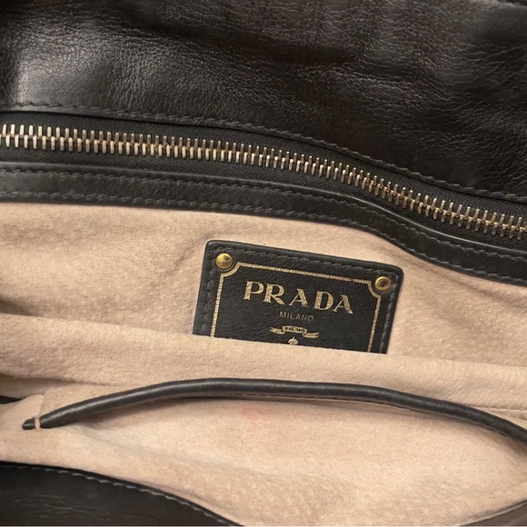 Prada leather handbag - Picture 5 of 7